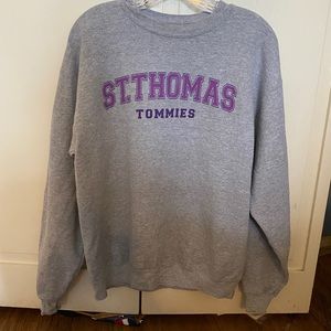 St. Thomas Pullover “Tommies” Size Medium